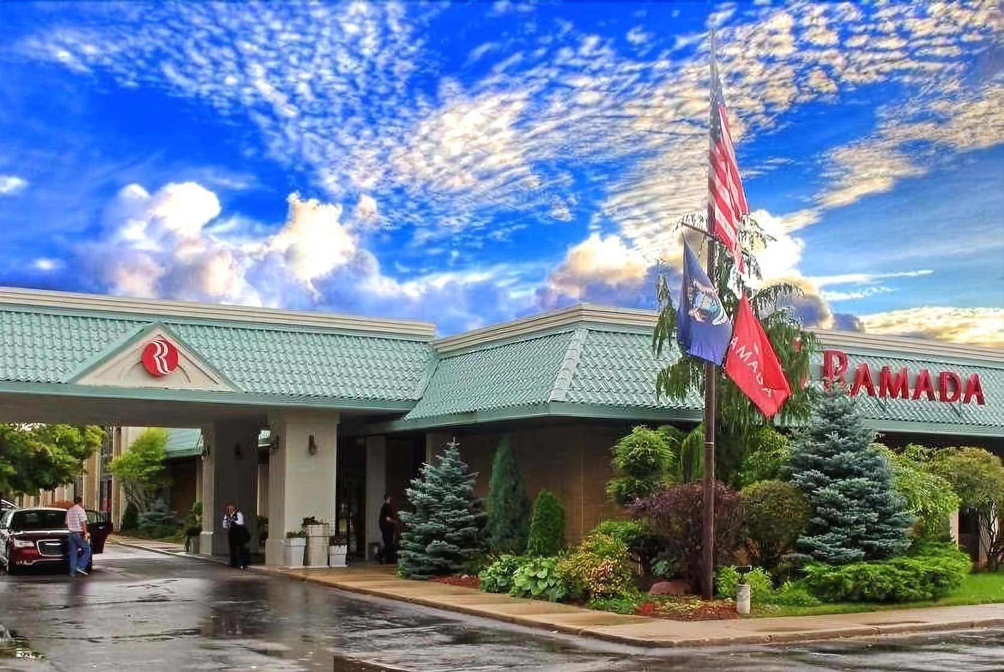 Ramada By Wyndham Alpena Hotel Exterior photo